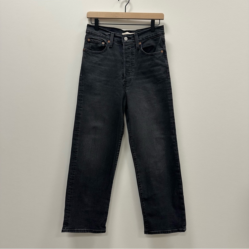 Levi's Ribcage Straight Ankle Jeans in Black - 27